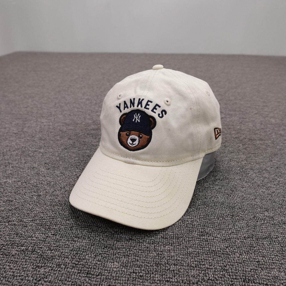 New York Yankees Hat Cap Strap Back Boys One Size White MLB Baseball New Era